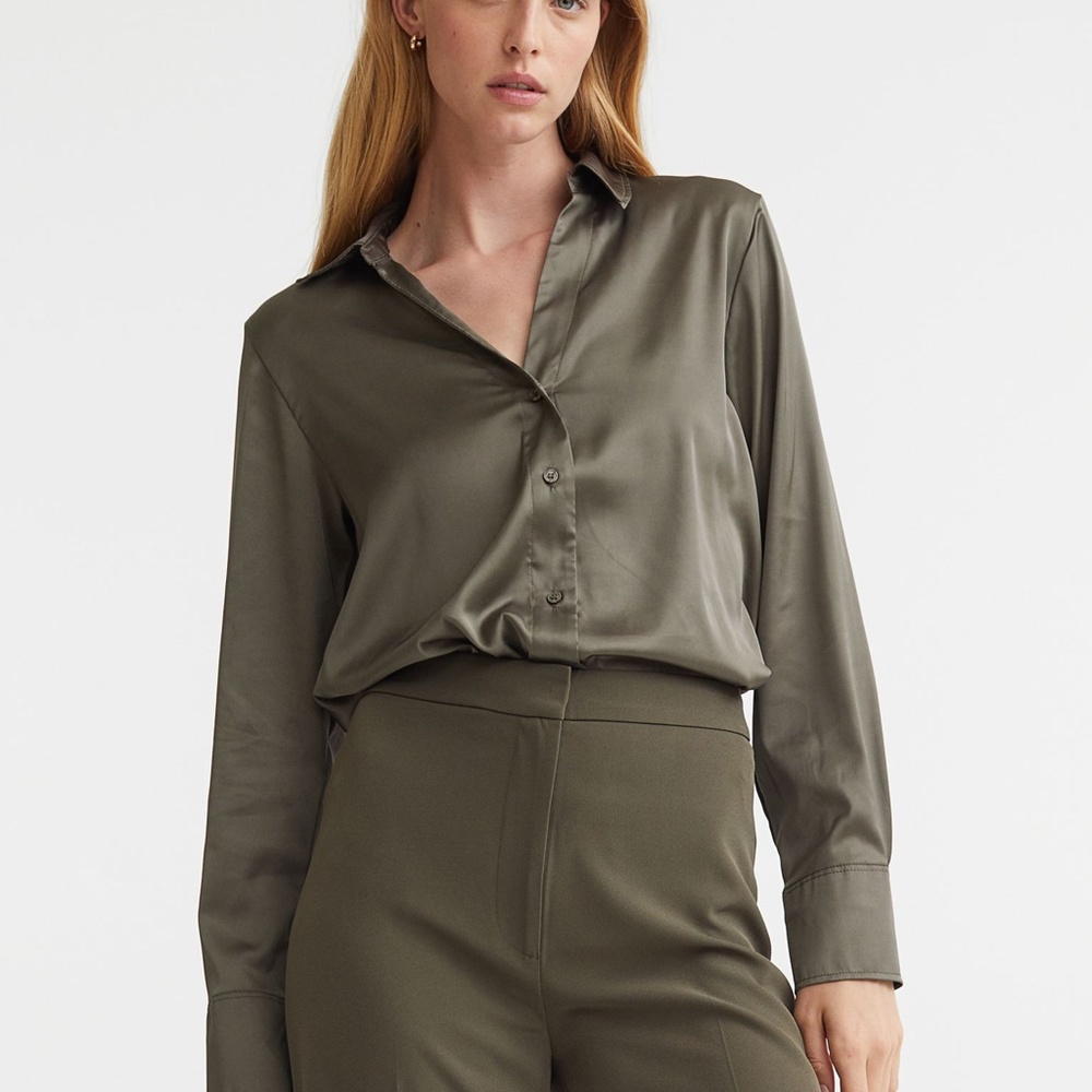 H&M V-neck Button Down Blouse